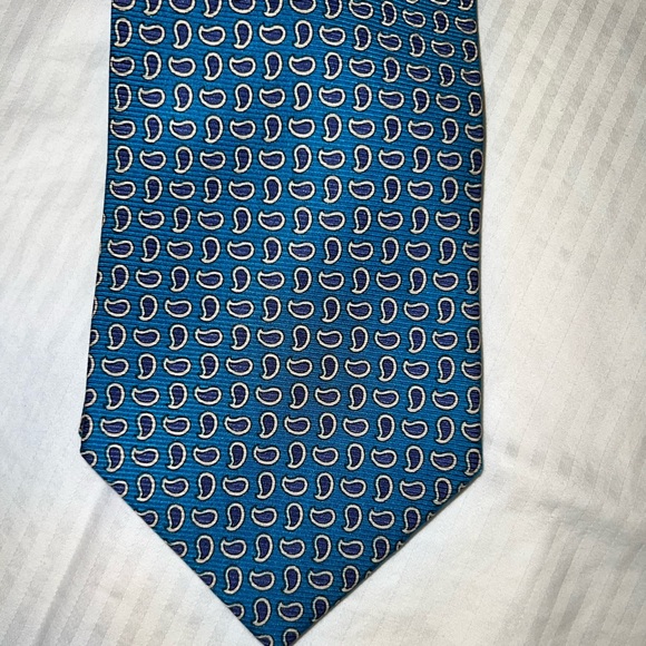 Brooks Brothers Tie - Picture 5 of 5